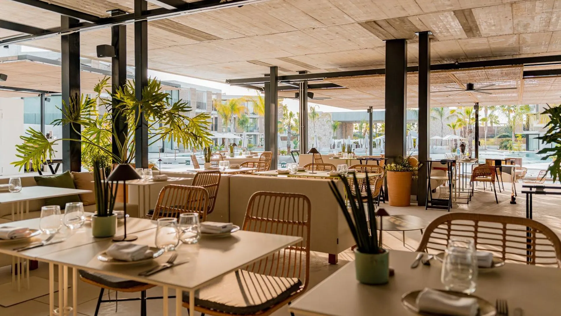****  Bonito Ibiza - New Opening 2025 Hotel San Antonio  Spanje